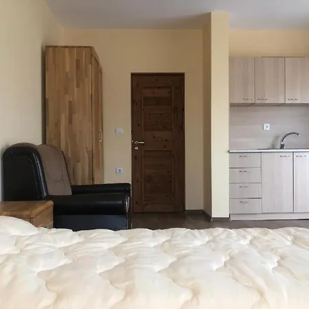 самостоятелно студио в комплекс Pretty House влас сезон 2021 г سفيتي فلاس